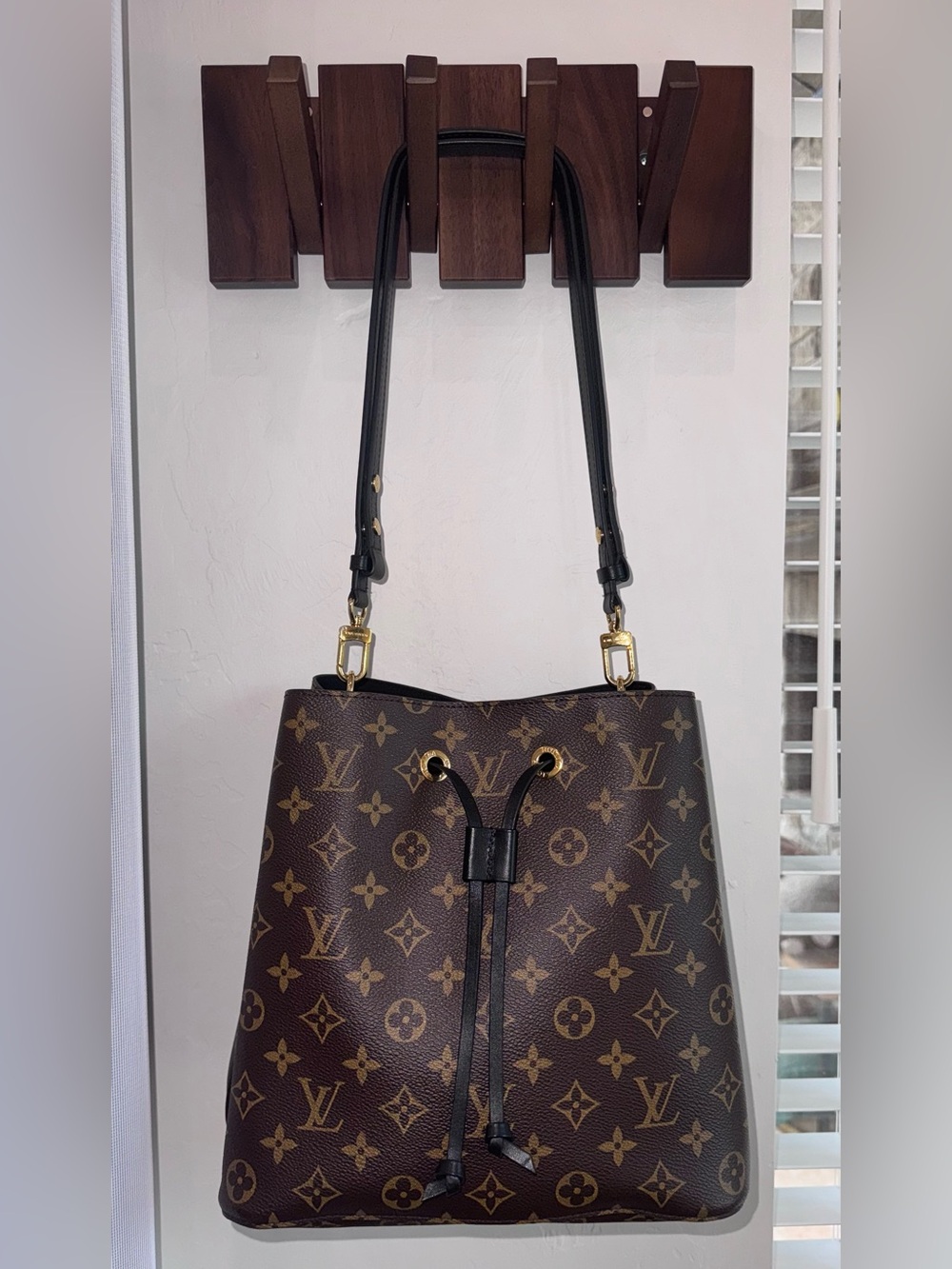 Louis Vuitton NéoNoé MM bag